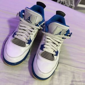Air Jordan 4 Retro